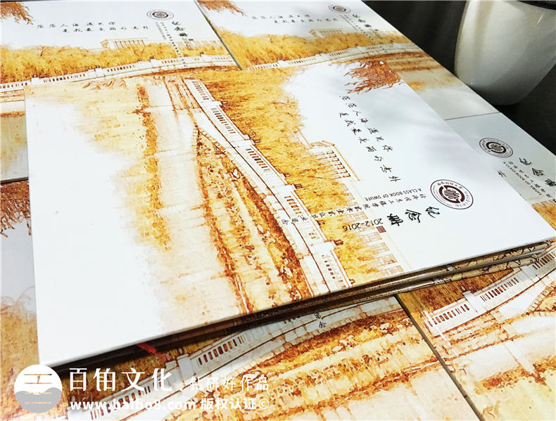 怎么做一本大學畢業(yè)紀念冊,能把全院同學都展示出來-大學同學錄